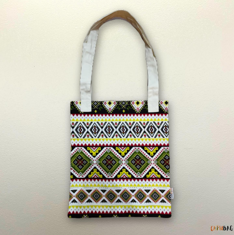 Tote-Bag com padrão colorido